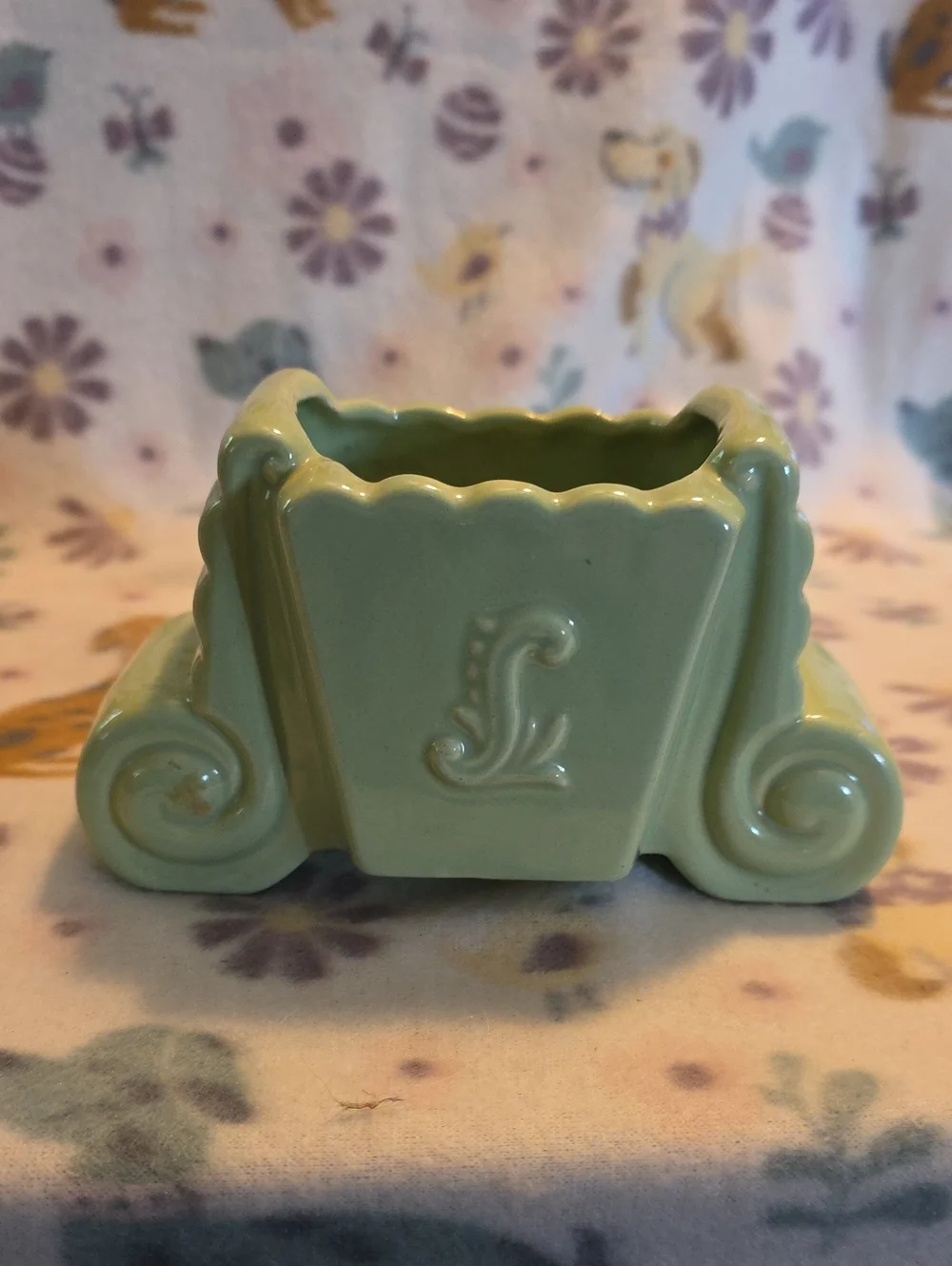 Green Ceramic Decorative Planter - Classic Scroll Design